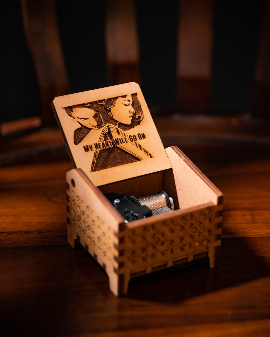 AUTOMATIC MUSICBOX