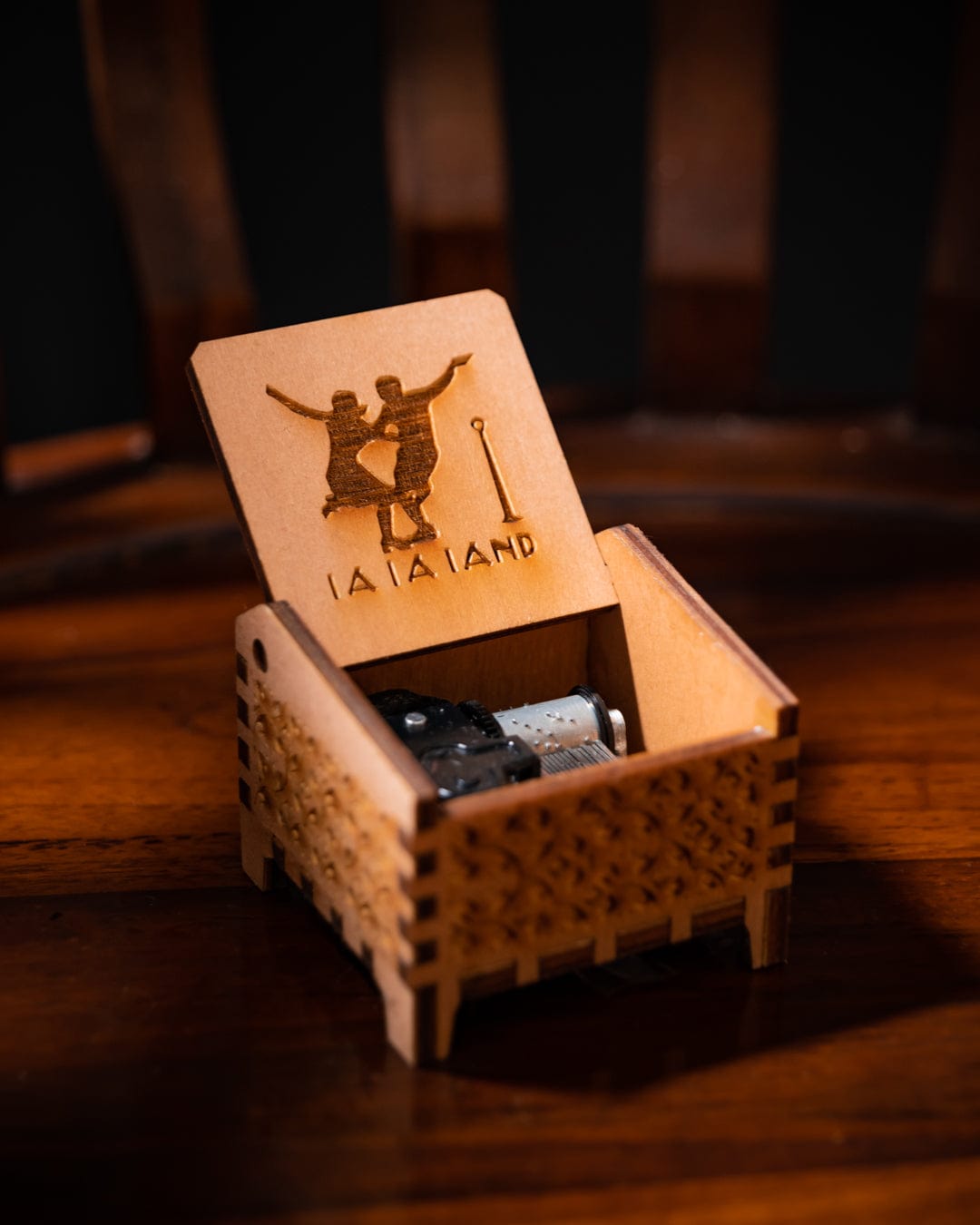 AUTOMATIC MUSICBOX