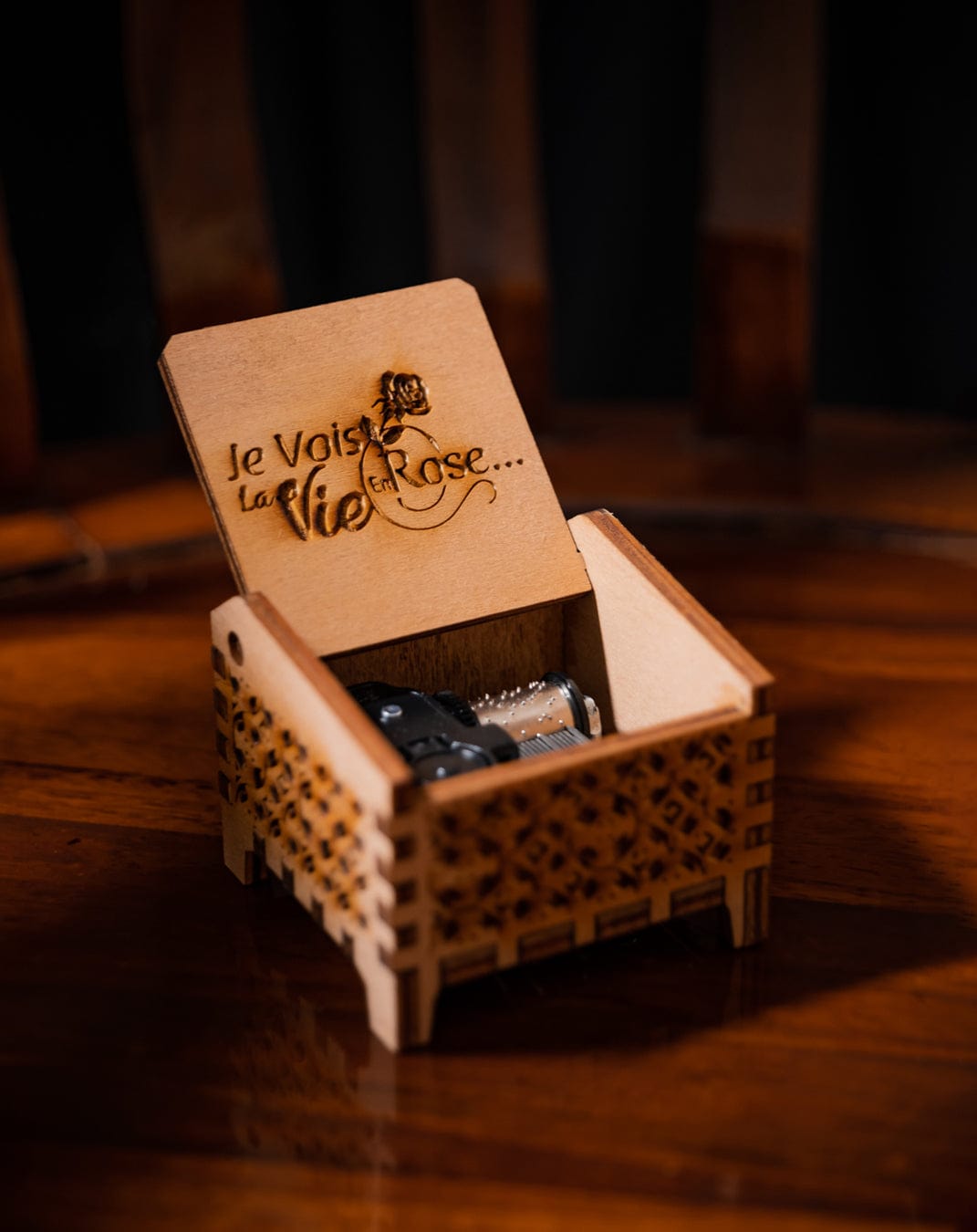AUTOMATIC MUSICBOX