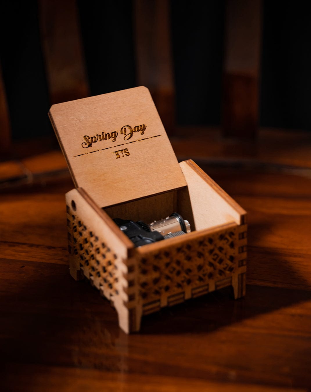 AUTOMATIC MUSICBOX